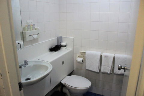 Atrium Hotel Mandurah - Accommodation Redcliffe 6