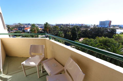 Atrium Hotel Mandurah - Accommodation Redcliffe 19