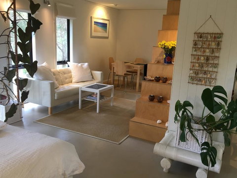 DESIGNER'S STUDIO - Accommodation Redcliffe 17