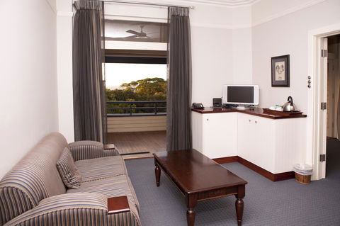 Caves House Hotel & Apartments Yallingup - Accommodation Redcliffe 28