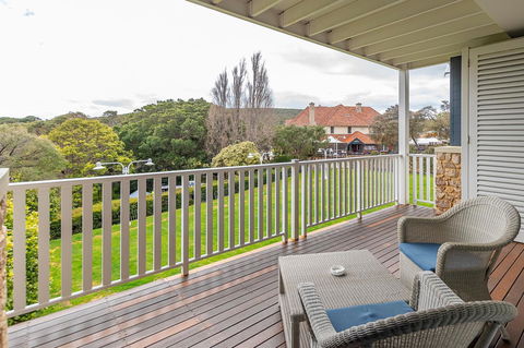 Caves House Hotel & Apartments Yallingup - Accommodation Redcliffe 0