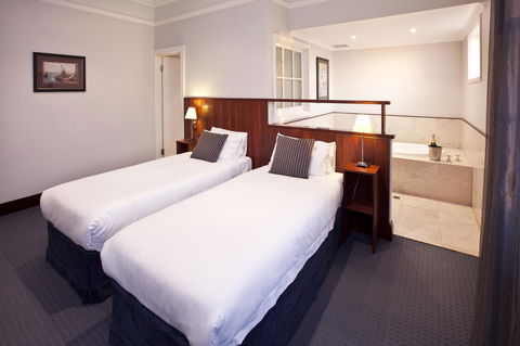 Caves House Hotel & Apartments Yallingup - Accommodation Redcliffe 41