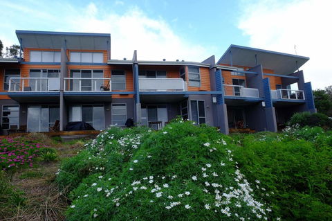 Seaview And Spa At Torbay - Accommodation Redcliffe 3
