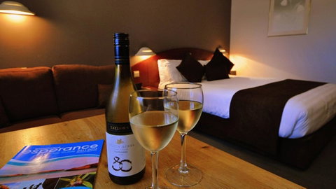 Hospitality Esperance SureStay Collection By Best Western - Accommodation Redcliffe 1