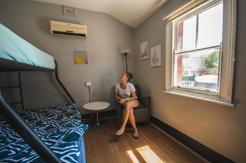The Hive Hostel - Traveler Friendly, Passport Only - Accommodation Redcliffe 24