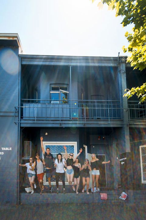 The Hive Hostel - Traveler Friendly, Passport Only - Accommodation Redcliffe 2