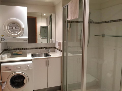 Outram Apartment 25 - Accommodation Redcliffe 7