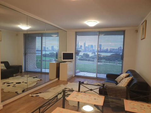 Apartment With A View - Accommodation Redcliffe 5