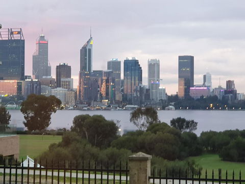 Apartment With A View - Accommodation Redcliffe 3