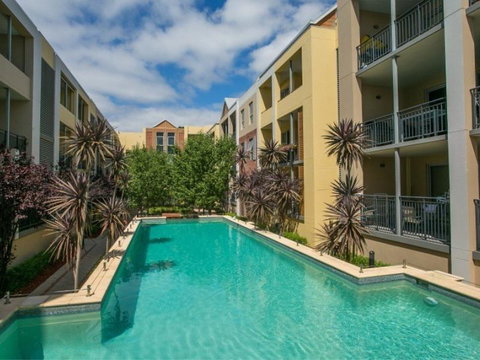 Arcus Apartment - Accommodation Redcliffe 0