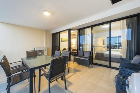 Dolphin Quay Apartments - Accommodation Redcliffe 38
