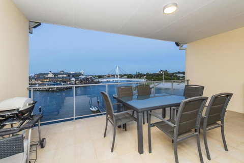 Dolphin Quay Apartments - Accommodation Redcliffe 23