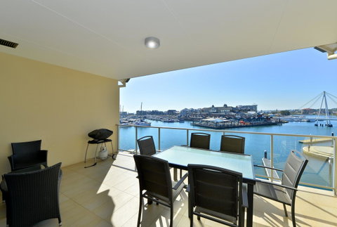 Dolphin Quay Apartments - Accommodation Redcliffe 4