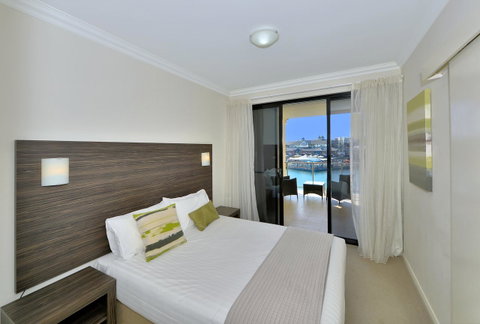 Dolphin Quay Apartments - Accommodation Redcliffe 1