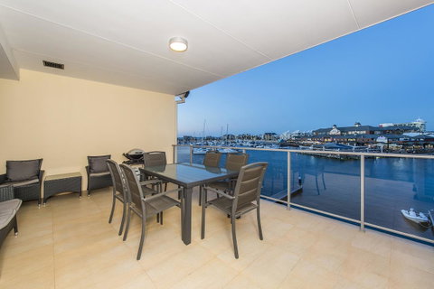 Dolphin Quay Apartments - Accommodation Redcliffe 21