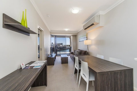 Dolphin Quay Apartments - Accommodation Redcliffe 33