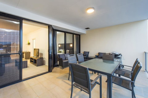 Dolphin Quay Apartments - Accommodation Redcliffe 37