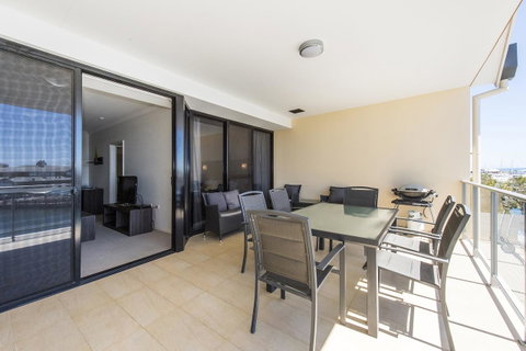 Dolphin Quay Apartments - Accommodation Redcliffe 27
