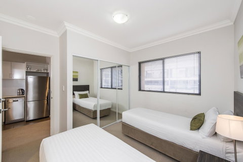 Dolphin Quay Apartments - Accommodation Redcliffe 43