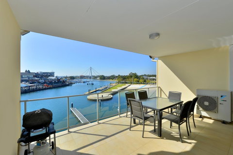 Dolphin Quay Apartments - Accommodation Redcliffe 5