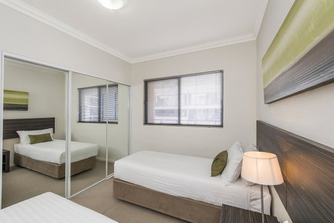 Dolphin Quay Apartments - Accommodation Redcliffe 41