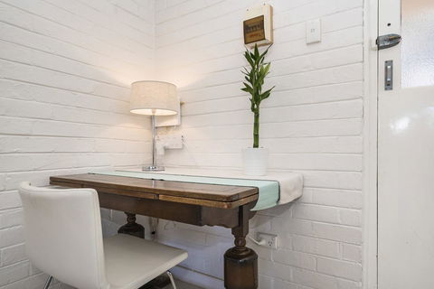 Light Bright, Quality River Views! Free Parking - Accommodation Redcliffe 12