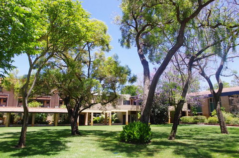 Trinity On Hampden - Accommodation Redcliffe 7