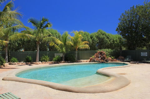 Ningaloo Coral Bay â€“ Bayview - Accommodation Redcliffe 33