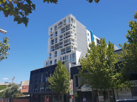 Modern Northbridge Apartment - Accommodation Redcliffe 10