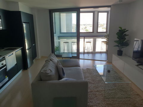 Modern Northbridge Apartment - Accommodation Redcliffe 3
