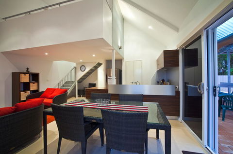 Osprey Holiday Village Unit 103 2 Bedroom - Accommodation Redcliffe 0
