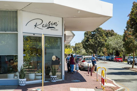 Rosalie 02 - Accommodation Redcliffe 21