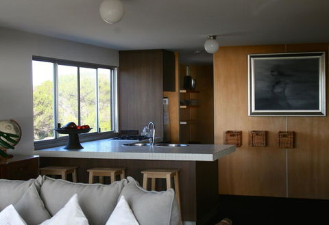 Aqua Views - Accommodation Redcliffe 9