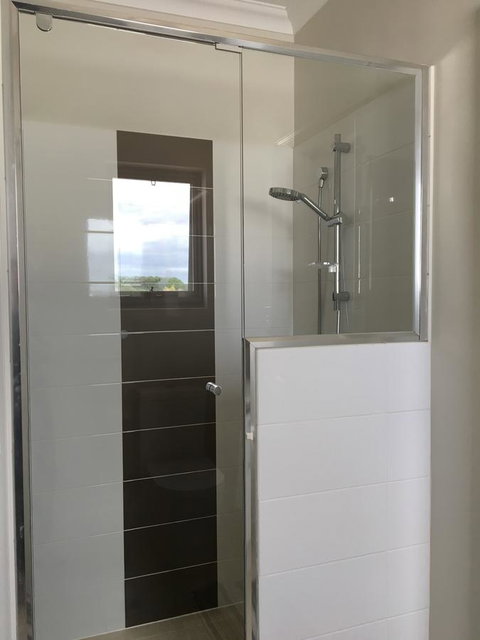 Apartment In Queens Park - Accommodation Redcliffe 11