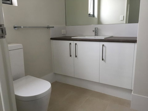 Apartment In Queens Park - Accommodation Redcliffe 4