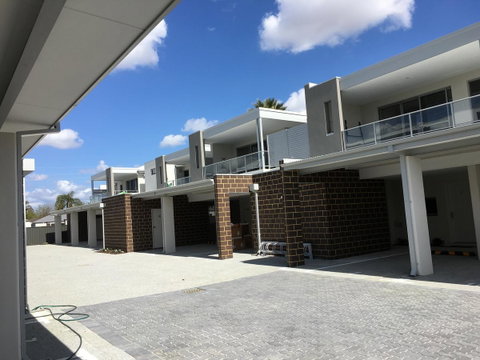 Apartment In Queens Park - Accommodation Redcliffe 6