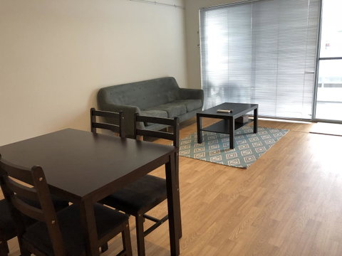 Apartment In Queens Park - Accommodation Redcliffe 2