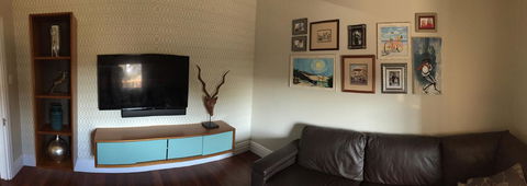 Rowley House - Accommodation Redcliffe 5