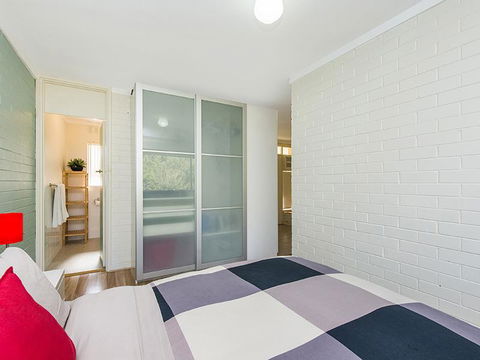 Rosalie 46 - Accommodation Redcliffe 9