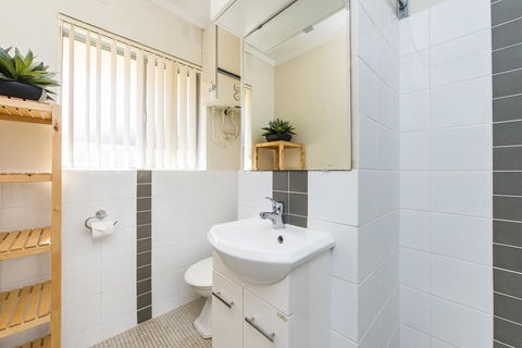 Rosalie 46 - Accommodation Redcliffe 10