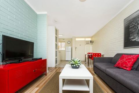 Rosalie 46 - Accommodation Redcliffe 6