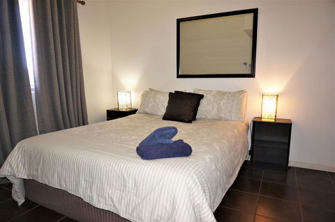 Osprey Holiday Village Unit 113 2 Bedroom - Accommodation Redcliffe 8