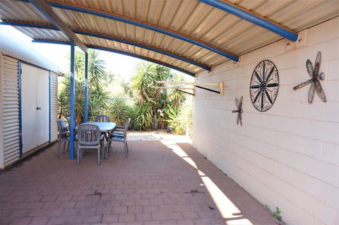 Osprey Holiday Village Unit 113 2 Bedroom - Accommodation Redcliffe 12