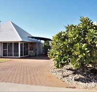 Osprey Holiday Village Unit 113/2 Bedroom - Cosy apartment ideal for small family - Accommodation Redcliffe
