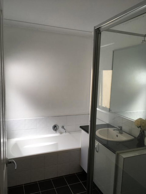 Shiraz Heights - Accommodation Redcliffe 20