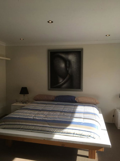 Shiraz Heights - Accommodation Redcliffe 1