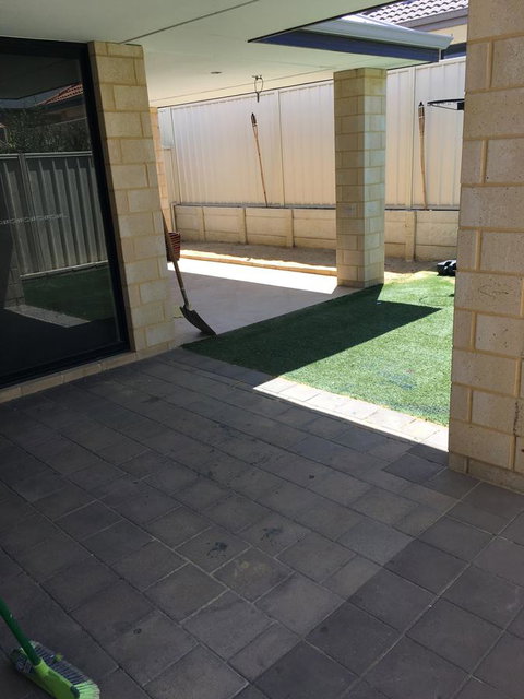 Shiraz Heights - Accommodation Redcliffe 18