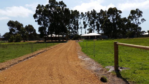Cosy Corner Chalets - Accommodation Redcliffe 19