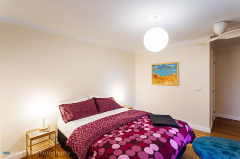 Stablebase - Accommodation Redcliffe 11