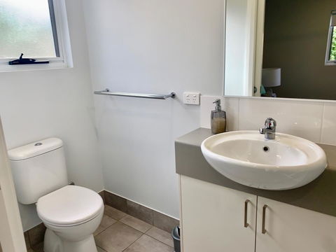 17 By The Sea - Accommodation Redcliffe 13